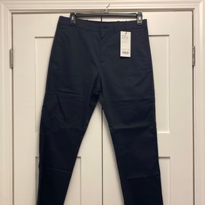 Hill City/Gap everyday tech pant. Black 33/32 NWT. Cheaper than Lululemon